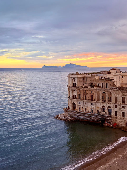 Donn'Anna First Of October